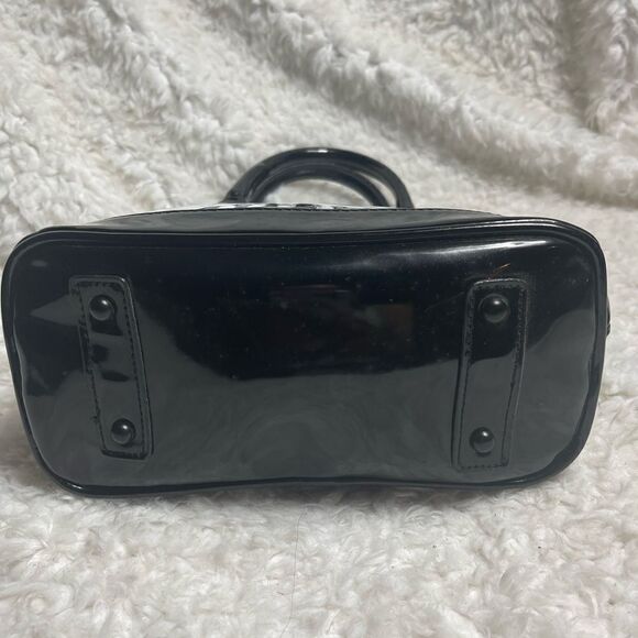 LOUNGEFLY STAR WARS STORMTROOPER SMALL DOME SATCHEL BLACK &WHITE PATENT. - Picture 4 of 15